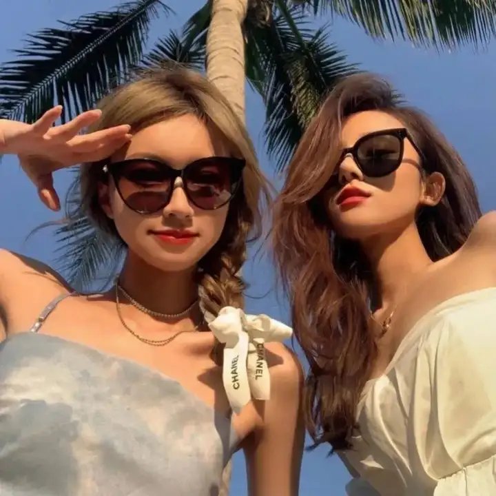 银发的阿基多 海报